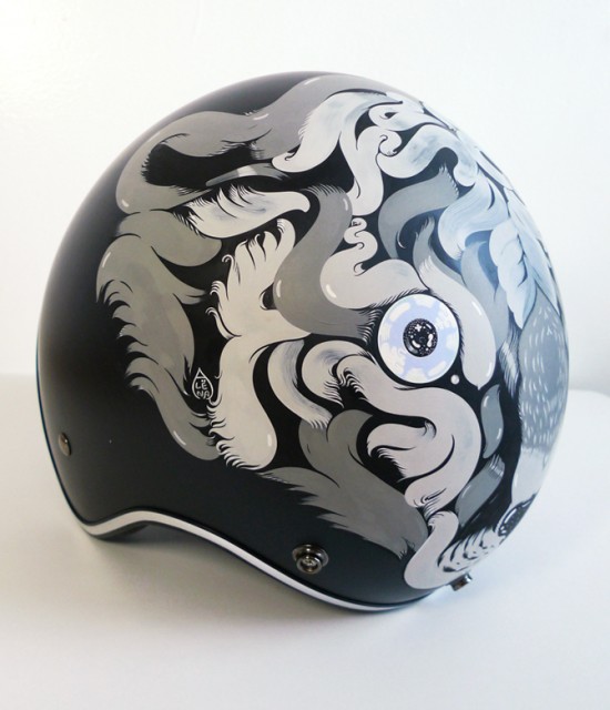 Alena-Skarina-Reactorhelmet-side